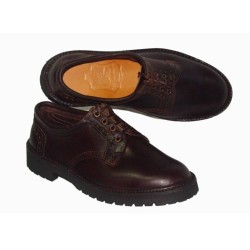 mocassins. Sapatos de couro escuro. com cordões. feito à mão. projeto vintage. Compro. exclusividade