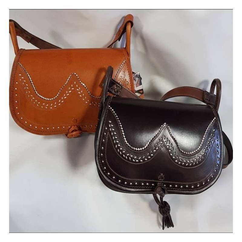 Shoulder bag in dark leather. with Pocket. handmade. Classic fashion. gift. exclusive series